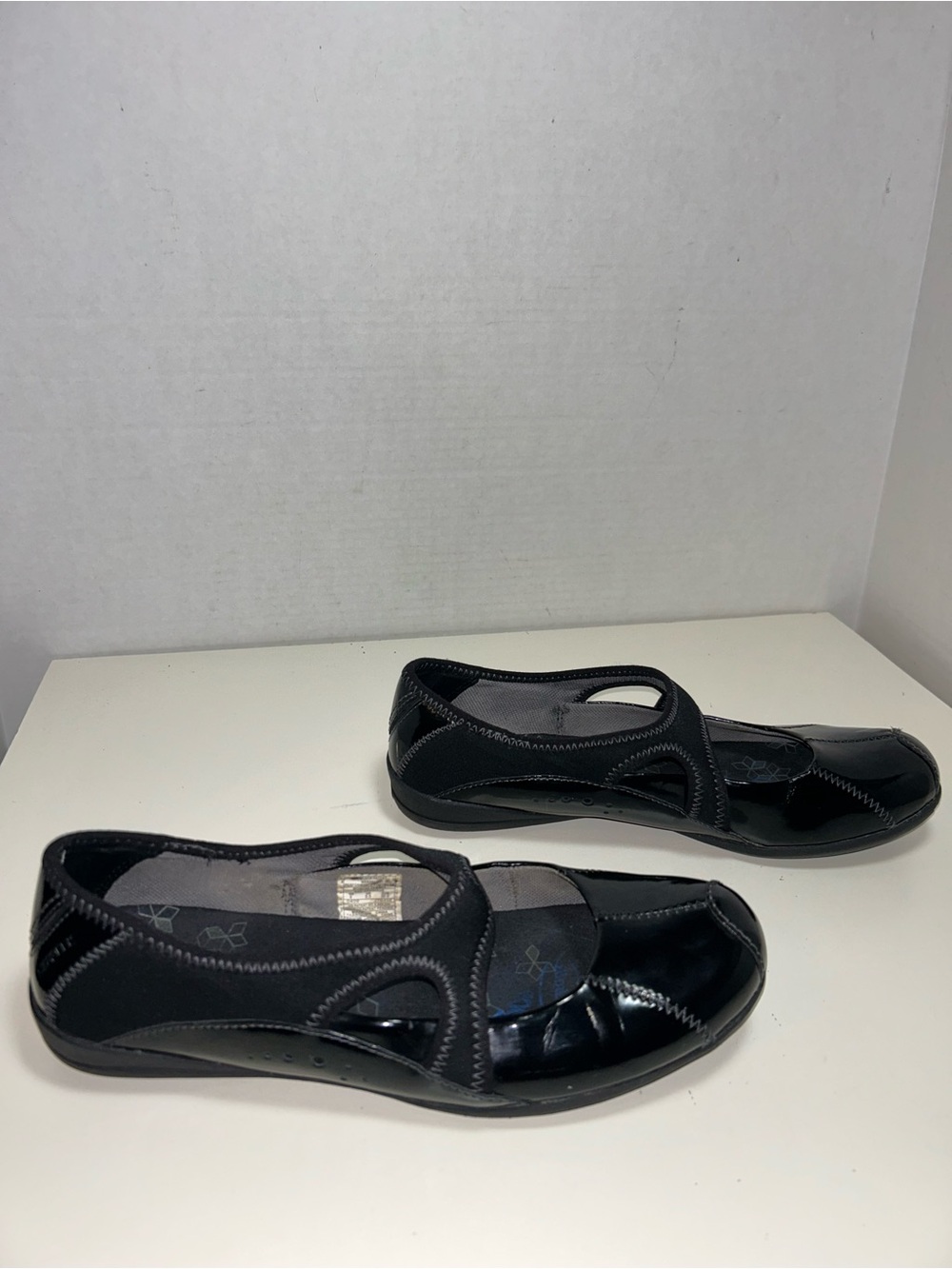Merrell Plié Black Patent Leather Mary Jane Comfort Flat